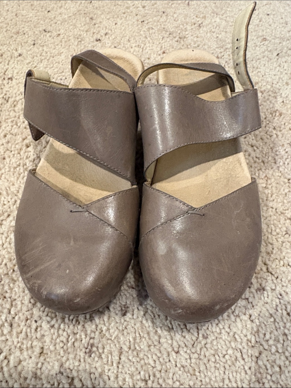 Dansko Womans Taupe Leather Strap Closed-Toe
